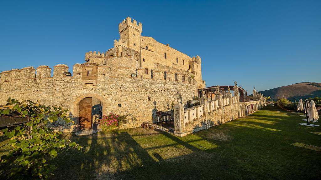 Nerola Castello Orsini Hotel מראה חיצוני תמונה