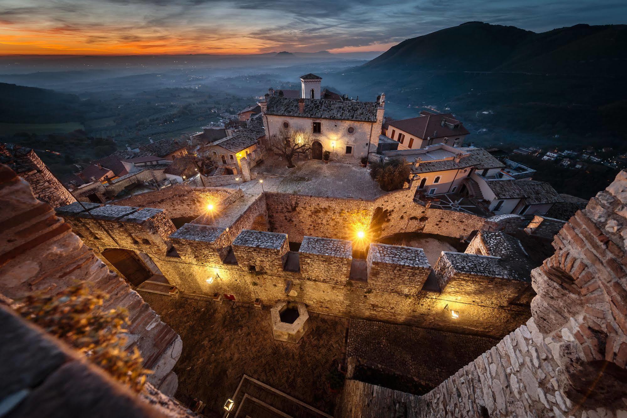 Nerola Castello Orsini Hotel מראה חיצוני תמונה